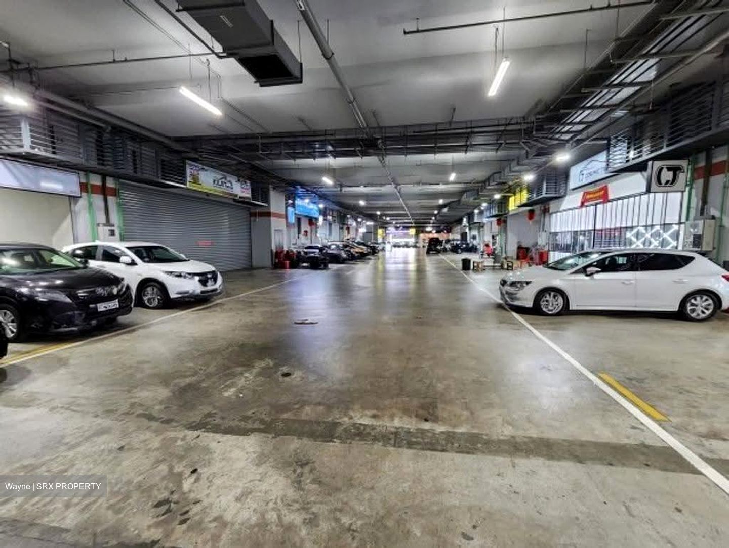 Carros Centre (D25), Factory #614447471